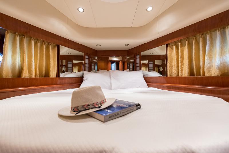 Book yachts online - motorboat - Horizon 2210 - Marlin  - rent