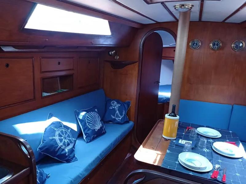 Book yachts online - sailboat - Dehler 37 - Seven - rent