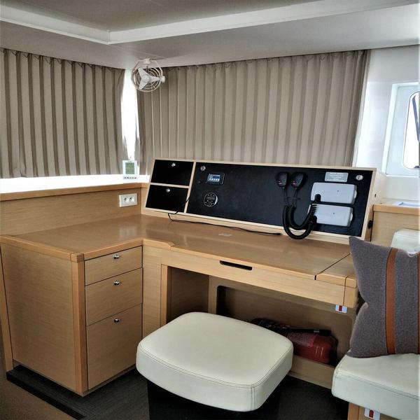 Book yachts online - catamaran - Lagoon 450 F - AZRAQ - rent