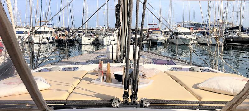 Book yachts online - sailboat - Dufour 525 Grand Large - Nómada - rent