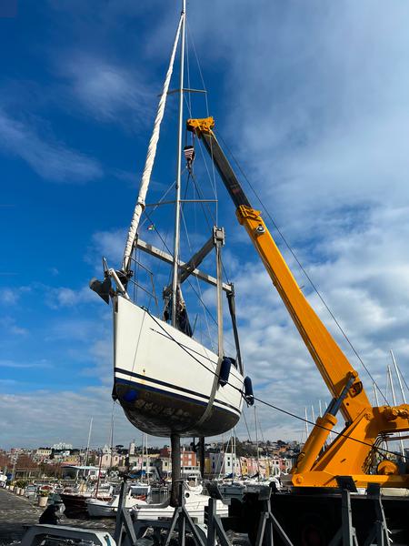 Book yachts online - sailboat - Grand Soleil 40 - Zampa Corta - rent