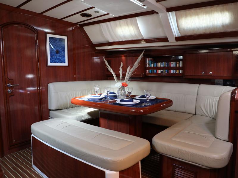 Book yachts online - sailboat - Ocean Star 56.1 - Mythos - rent