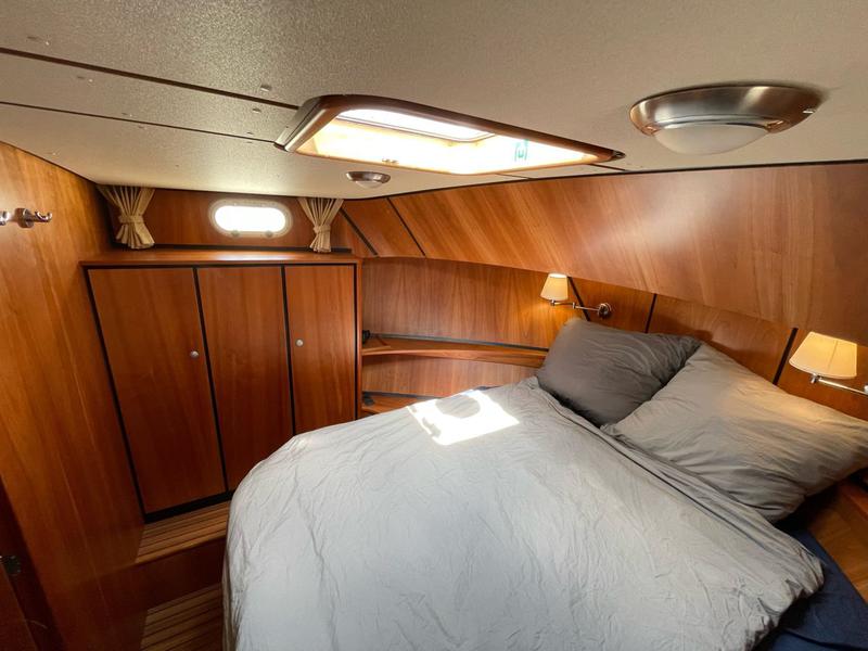 Book yachts online - motorboat - Linssen Grand Sturdy 40.9 AC - Abuela - rent
