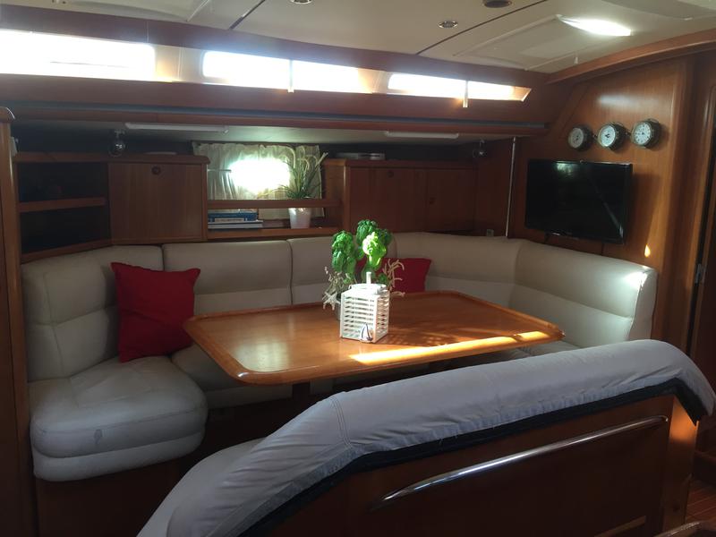 Book yachts online - sailboat - Sun Odyssey 52.2 - Claudia - rent