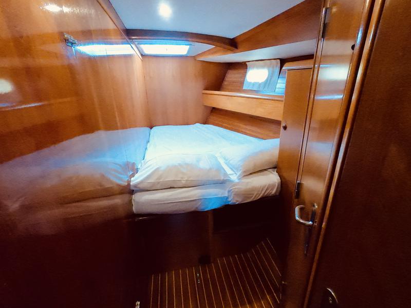 Book yachts online - sailboat - Sun Odyssey 52.2 - Claudia - rent