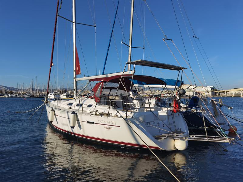Book yachts online - sailboat - Oceanis 393 Clipper - Crete - rent