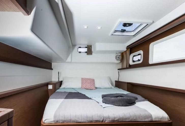 Book yachts online - catamaran - Lagoon 450  Flybridge - SILICIA  - rent