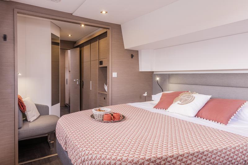 Book yachts online - catamaran - FOUNTAIN PAJOT Aura 51 - LE GRAND BOGAVANT - rent