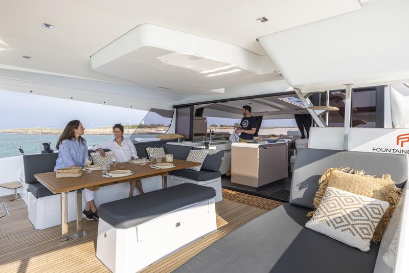 Book yachts online - catamaran - FOUNTAIN PAJOT Aura 51 - LE GRAND BOGAVANT - rent
