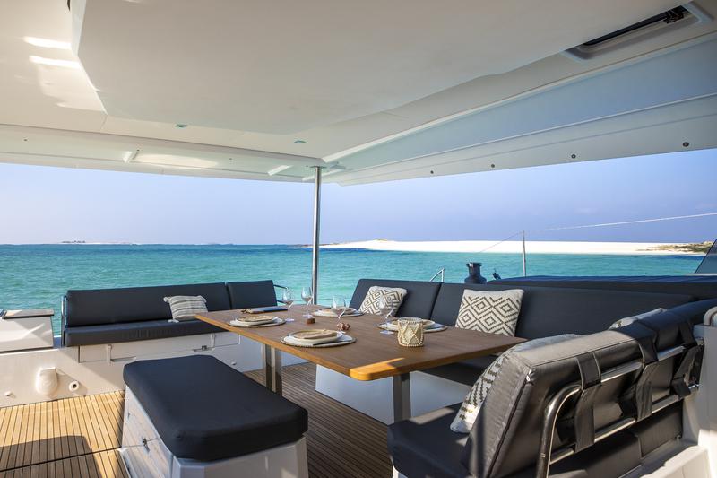Book yachts online - catamaran - FOUNTAIN PAJOT Aura 51 - LE GRAND BOGAVANT - rent