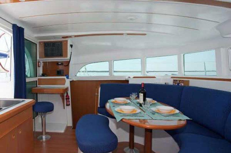 Book yachts online - False - Lagoon 380 (4Cab) - Blue Island - rent