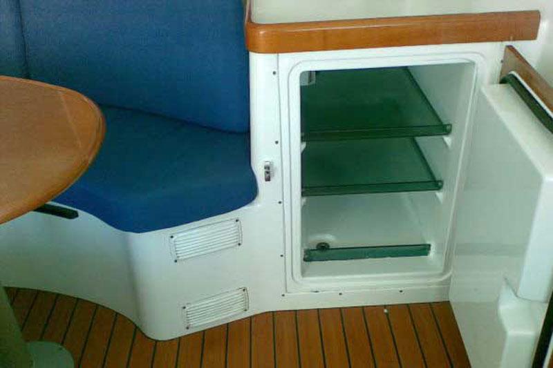 Book yachts online - False - Lagoon 380 (4Cab) - Blue Island - rent