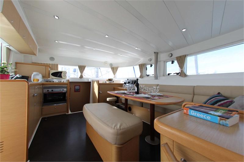 Book yachts online - False - Lagoon 420 (5Cab) - Fantasy  - rent