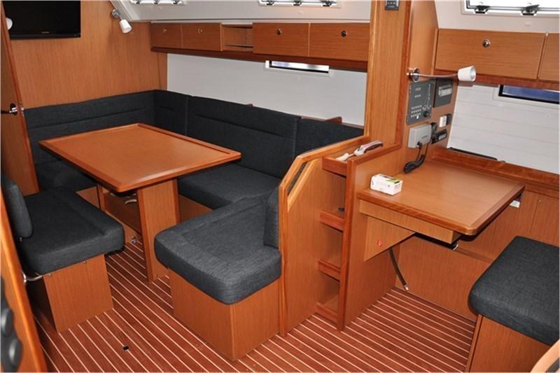 Book yachts online - False - Bavaria Cruiser 40 (3Cab) - Joy - rent