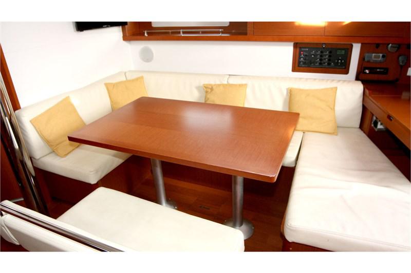 Book yachts online - False - Oceanis 45 (4Cab) - Phantom - rent