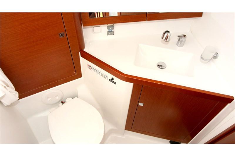 Book yachts online - False - Oceanis 45 (4Cab) - Phantom - rent
