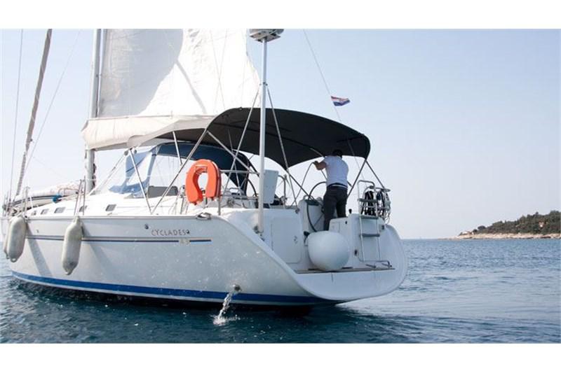 Book yachts online - False - Beneteau Cyclades 43.3 (3Cab) - Fame - rent