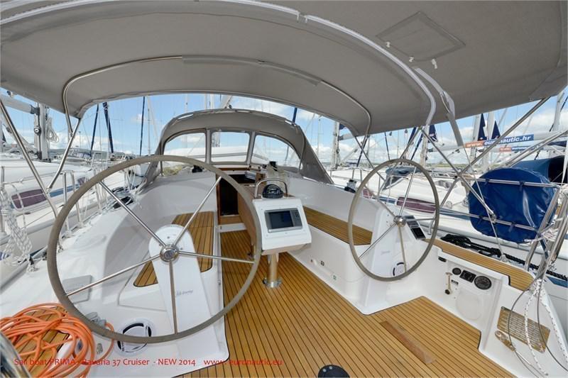 Book yachts online - False - Bavaria Cruiser 37 (3Cab) - Prima - rent