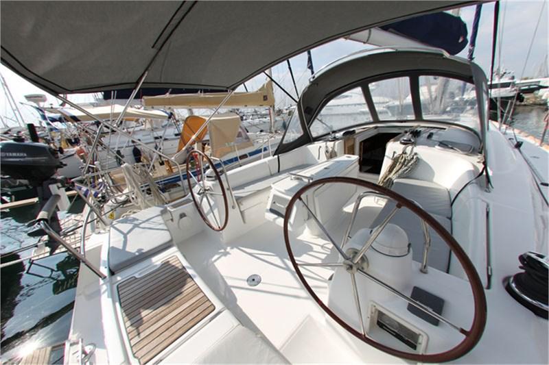 Book yachts online - False - Oceanis 40 (3Cab) - Game - rent