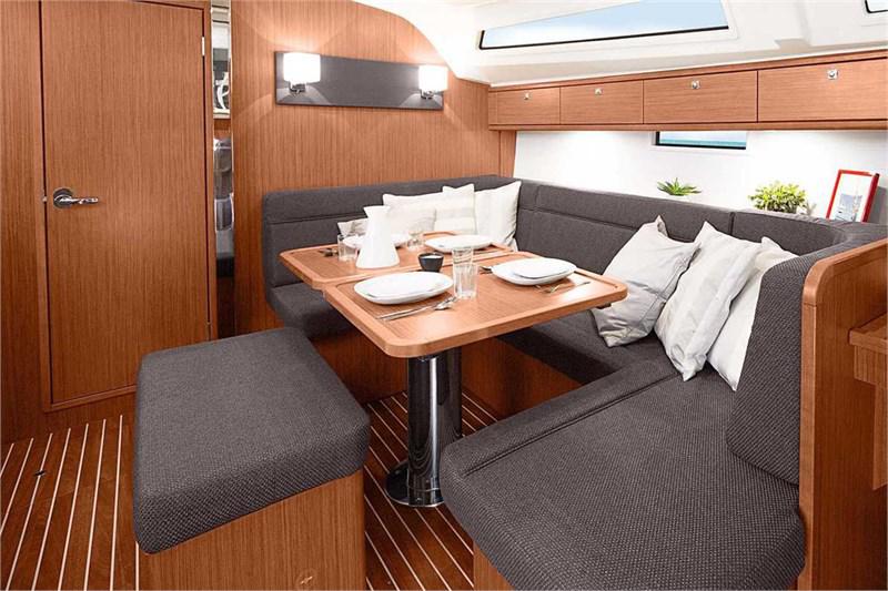 Book yachts online - False - Bavaria Cruiser 41 (3Cab) - Maestral - rent