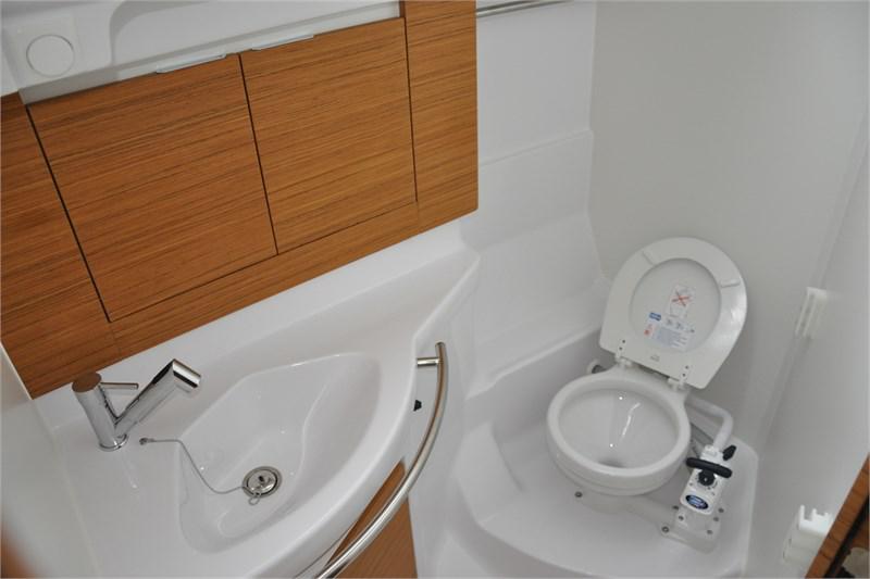 Book yachts online - False - Elan Impression 40 (3Cab) - Evita - rent