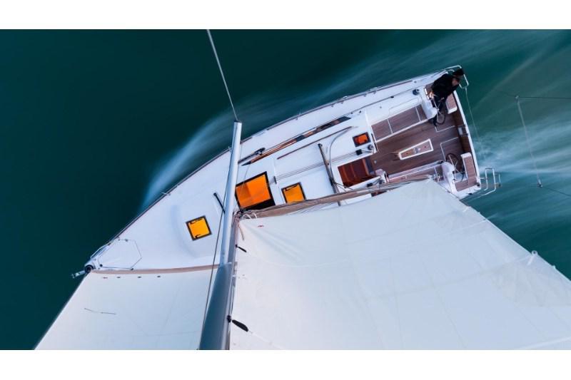 Book yachts online - False - Dufour 382 Grand Large (2Cab) - Lia - rent