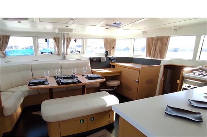 Book yachts online - False - Lagoon 440 (4Cab)  Flybridge - Casino  - rent
