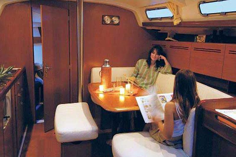 Book yachts online - False - Beneteau Cyclades 39.3 (3Cab) - Achilles - rent