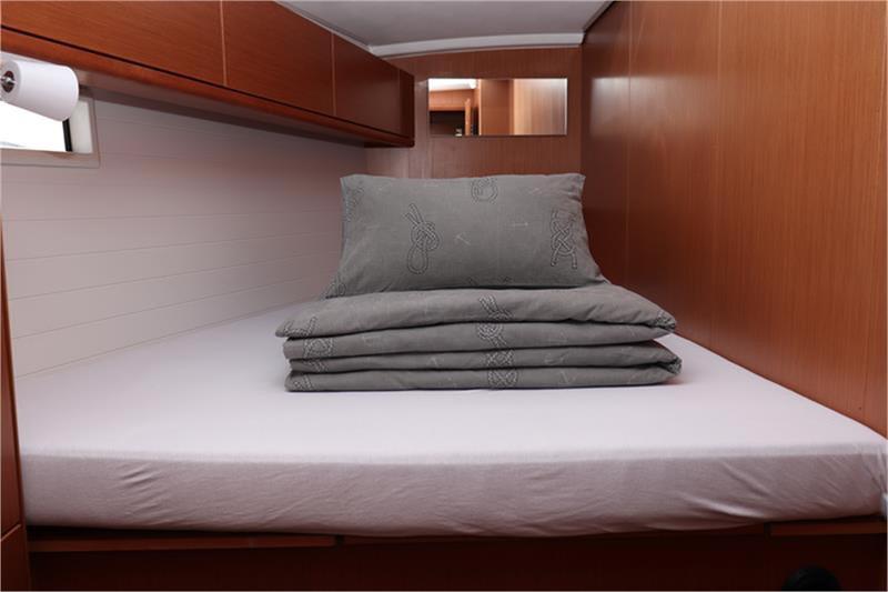 Book yachts online - False - Bavaria Cruiser 46 (4Cab) - Anett - rent