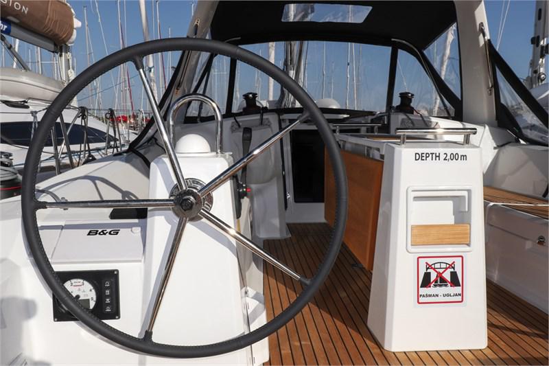Book yachts online - False - Oceanis 38.1 (3Cab) - Dama - rent