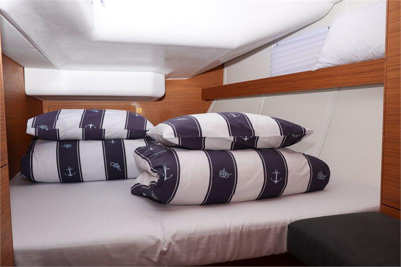 Book yachts online - False - Elan Impression 45 (4Cab) - Indiana - rent