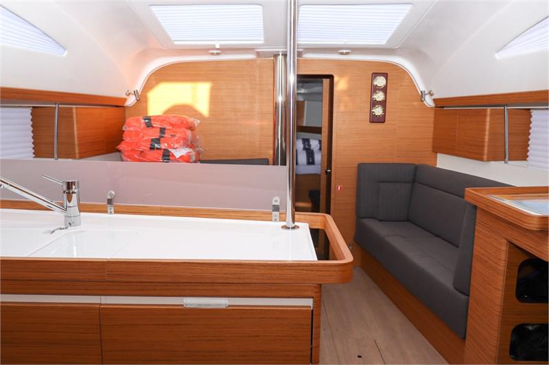 Book yachts online - False - Elan Impression 45 (4Cab) - Indiana - rent