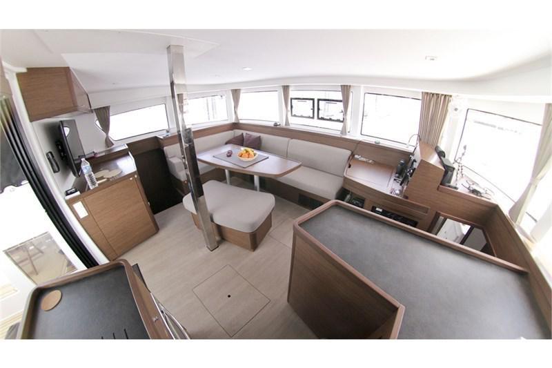 Book yachts online - False - Lagoon 42 (3Cab) - Titus - rent