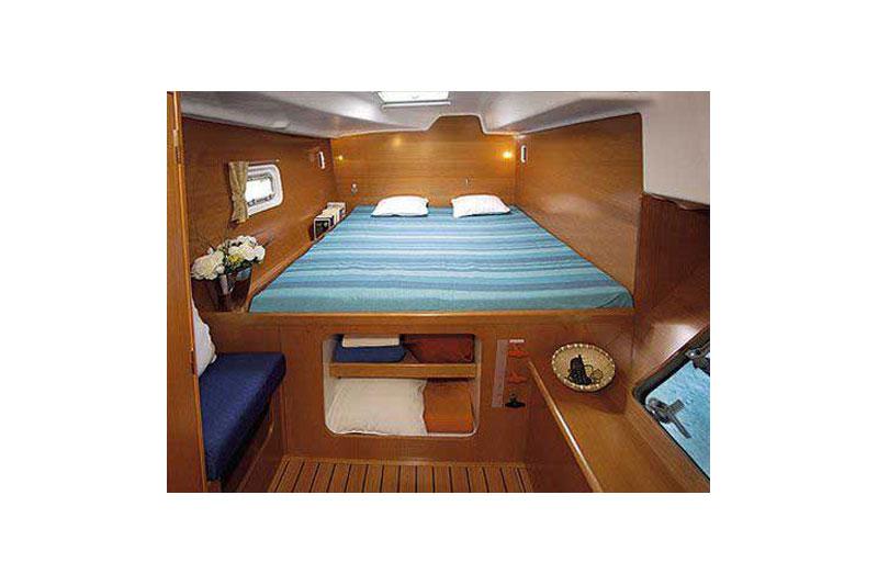 Book yachts online - False - Lagoon 380 (4Cab) - Pom'Ka - rent
