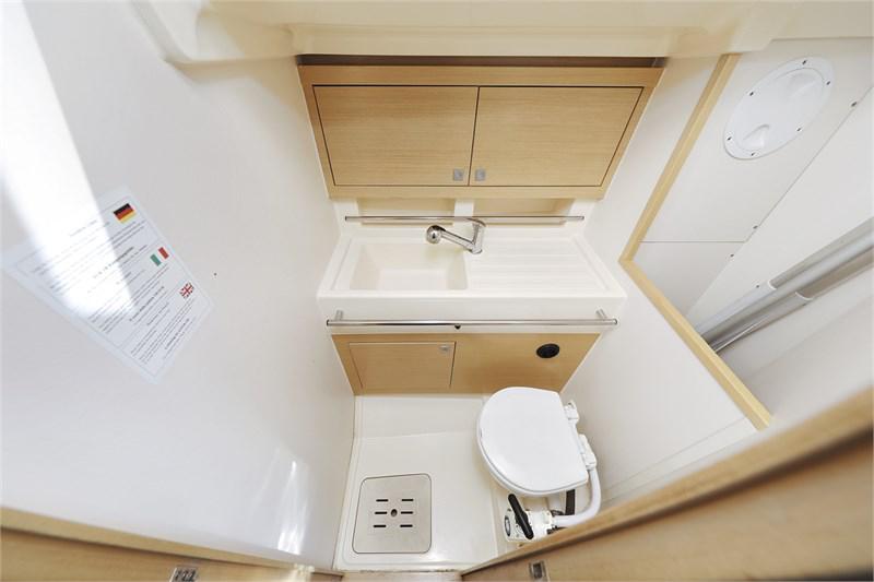Book yachts online - False - Elan 350 - Uniform - rent