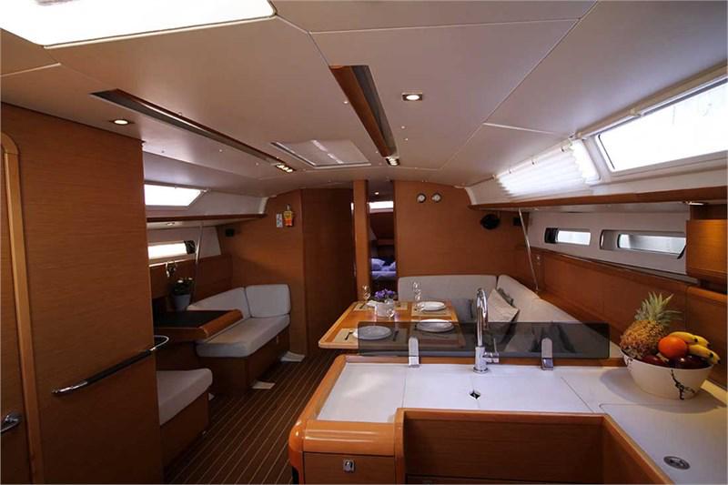 Book yachts online - False - Sun Odyssey 439 (4Cab) - Lucky 7 - rent