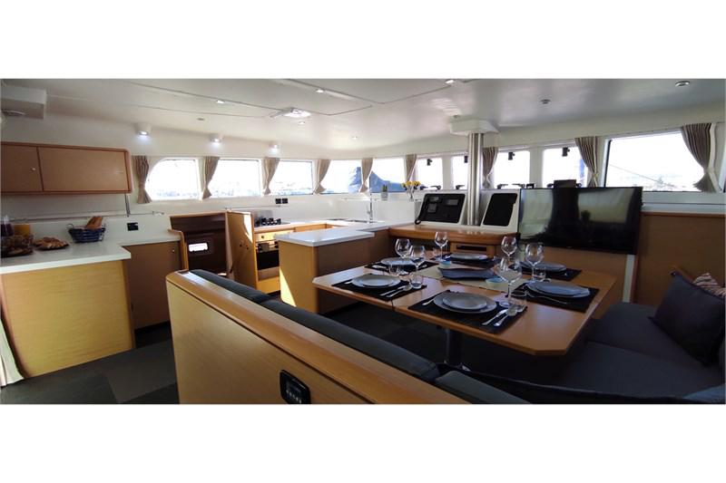 Book yachts online - False - Lagoon 500 (5Cab) - The Big Deal - rent