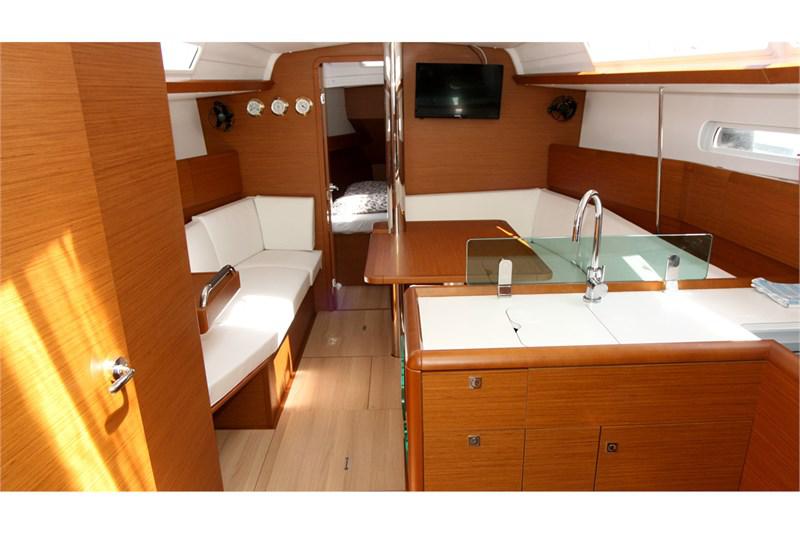 Book yachts online - False - Sun Odyssey 389 (3Cab) - Sissi - rent
