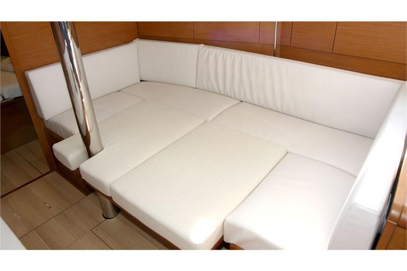 Book yachts online - False - Sun Odyssey 389 (2Cab) - Tara - rent