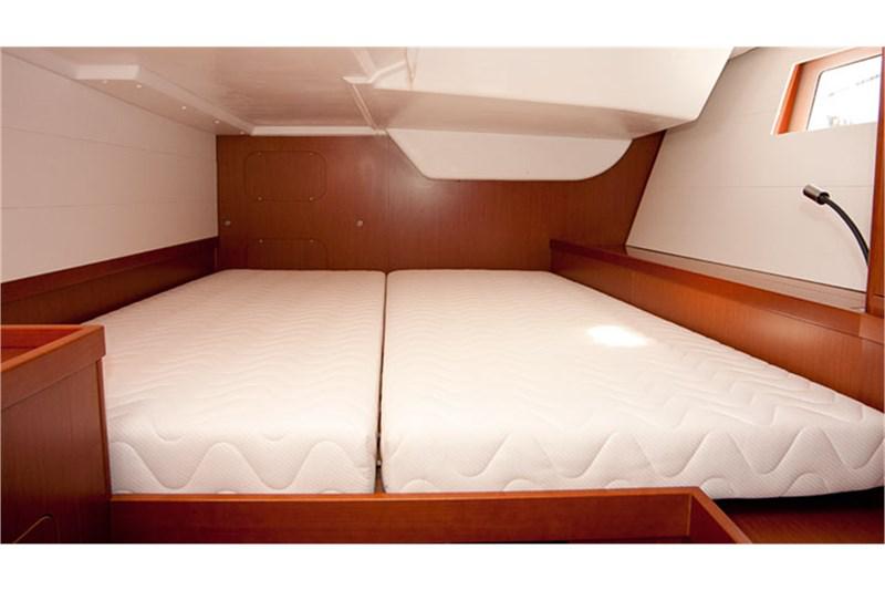 Book yachts online - False - Oceanis 48 (5Cab) - Lukas - rent
