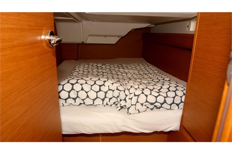 Book yachts online - False - Sun Odyssey 389 (3Cab) - Angie - rent