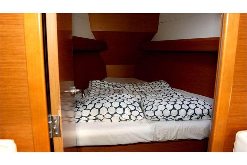 Book yachts online - False - Sun Odyssey 389 (3Cab) - Sound of Silence - rent