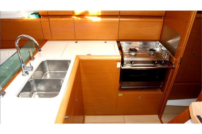 Book yachts online - False - Sun Odyssey 389 (3Cab) - Tequila Sunrise - rent
