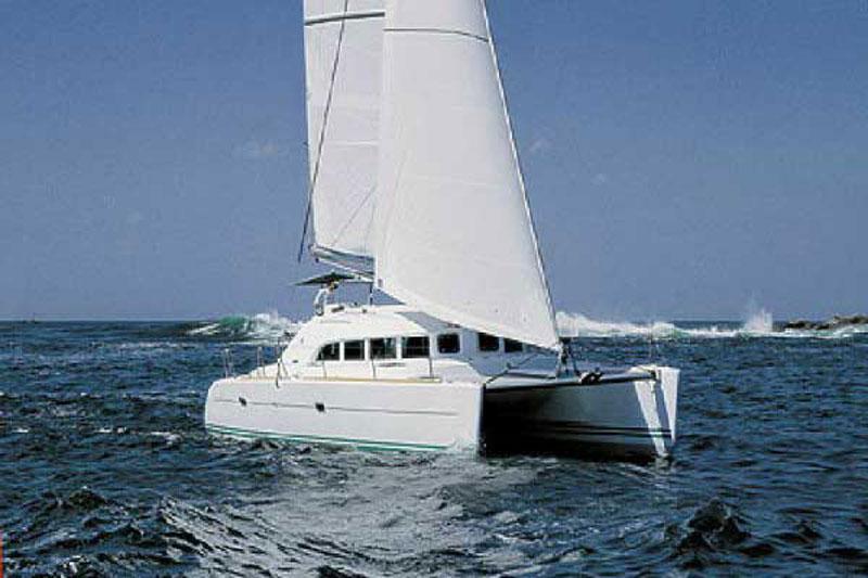 Book yachts online - False - Lagoon 380 (4Cab) - Brut de pomme - rent
