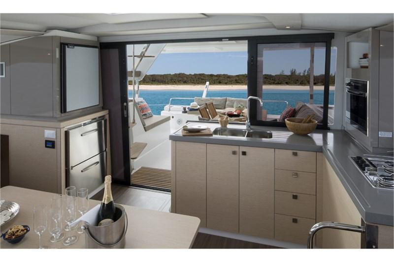 Book yachts online - False - Lucia 40 (4Cab) - Margarita - rent