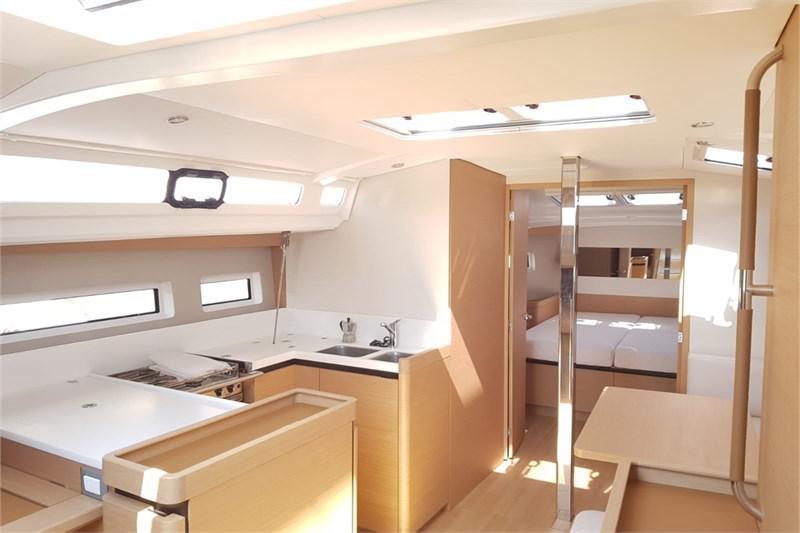 Book yachts online - False - Sun Odyssey 440 (3cab) - Blu - rent