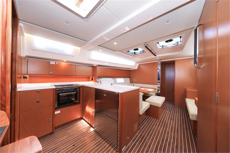 Book yachts online - False - Bavaria C45 Style (4Cab) - Katharina - rent