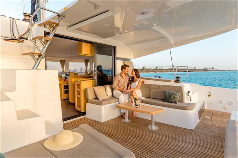 Book yachts online - False - Lagoon 42 (4Cab) - Marianne - rent