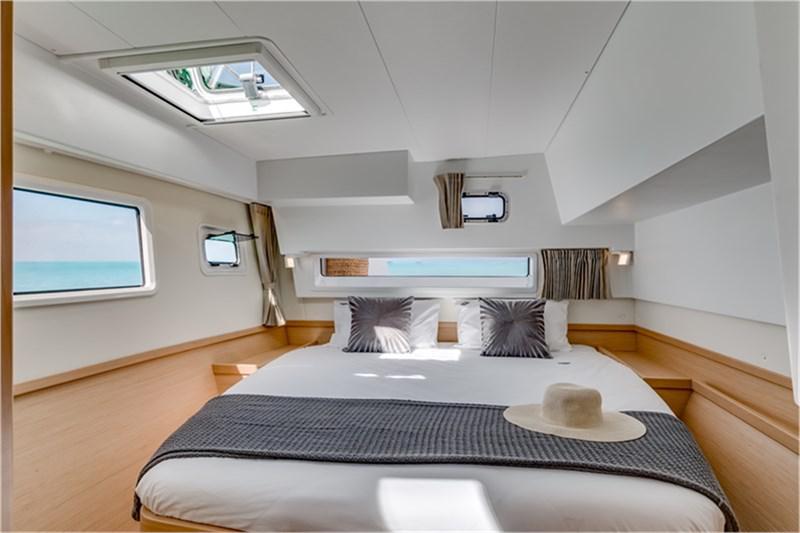 Book yachts online - False - Lagoon 42 (4Cab) - Marianne - rent