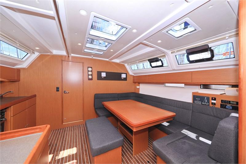Book yachts online - False - Bavaria Cruiser 46 (4Cab) - Angel - rent